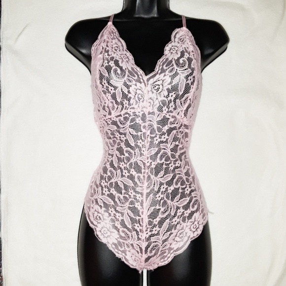 Sexy Sheer Pink Lace Stretchy Bodysuit Romper - Picture 2 of 7